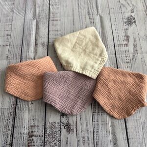 Muslin Bib Bundle - Lulu Moon & Kishu Baby Indi